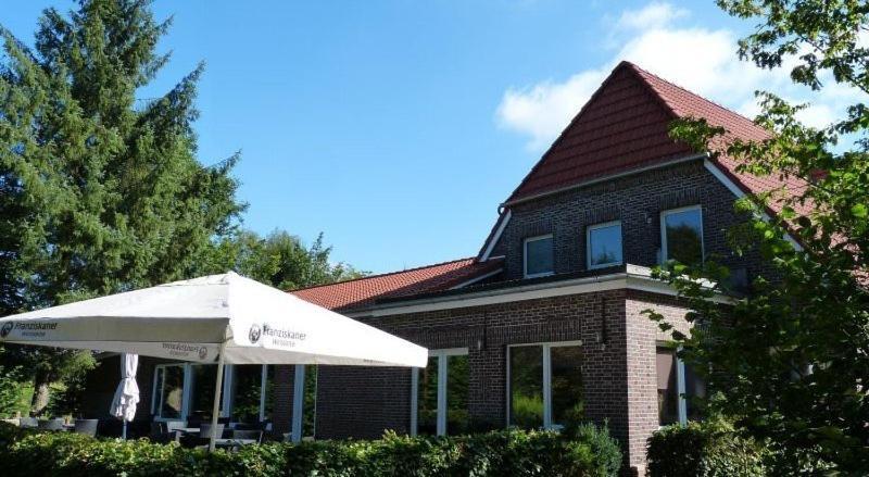Zur Schanze Holtgast-Apen Bagian luar foto